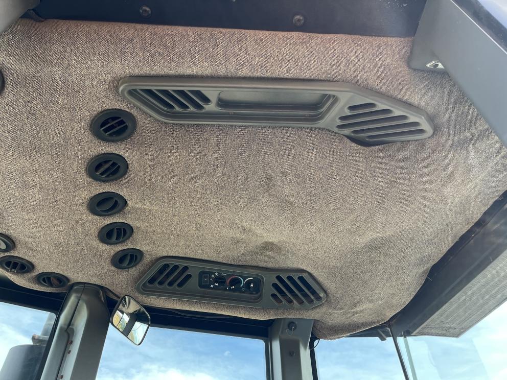 Image for 1999 New Holland 9282