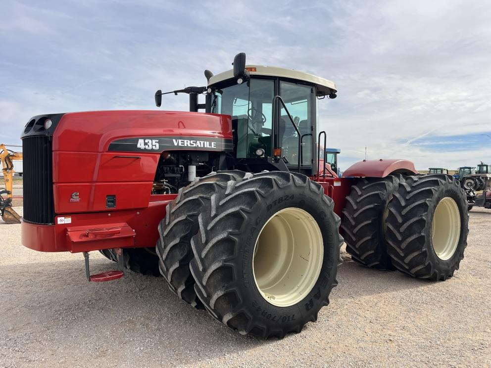 Image for 2009 Versatile 435