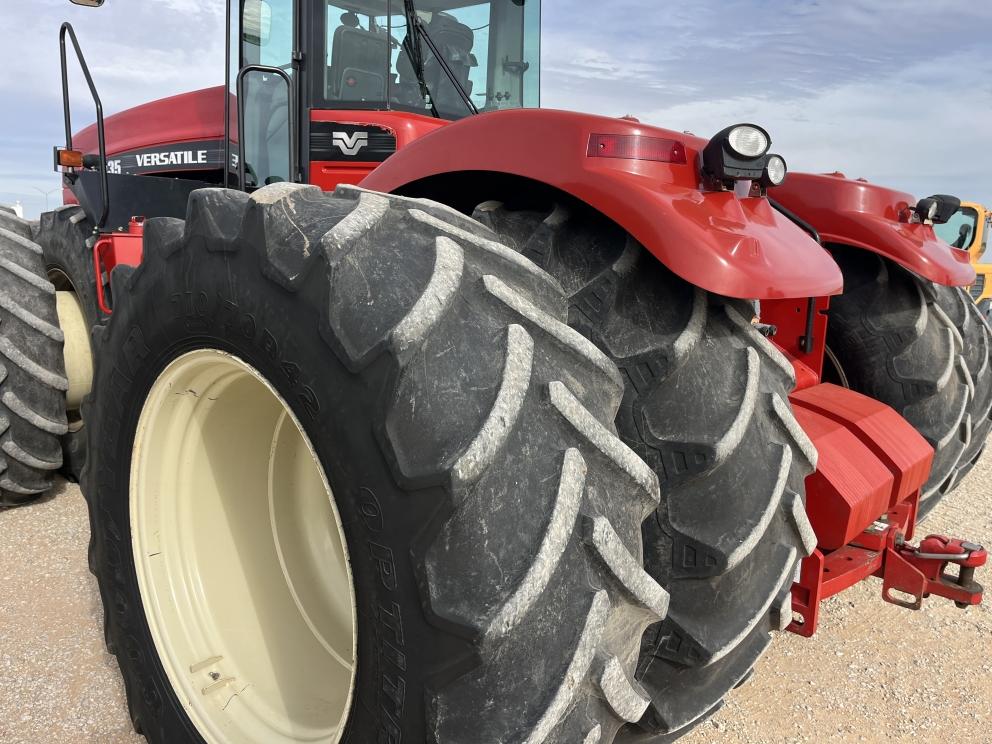 Image for 2009 Versatile 435