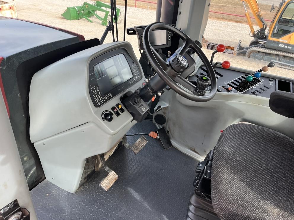 Image for 2009 Versatile 435