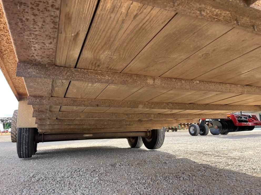 Image for 1999 Donahue STOCK TRAILER