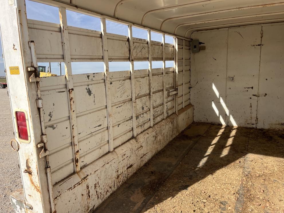 Image for 1999 Donahue STOCK TRAILER