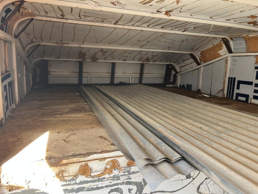 Image for 1999 Donahue STOCK TRAILER