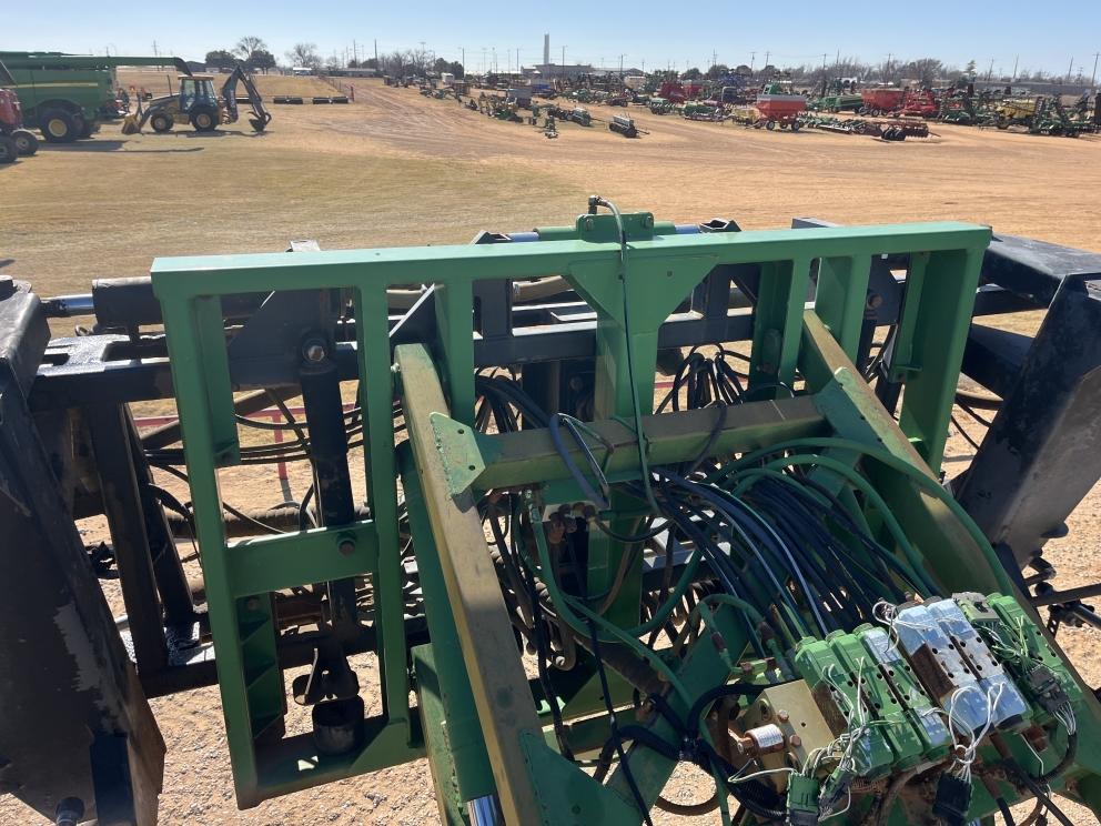 Image for 2005 John Deere 4920