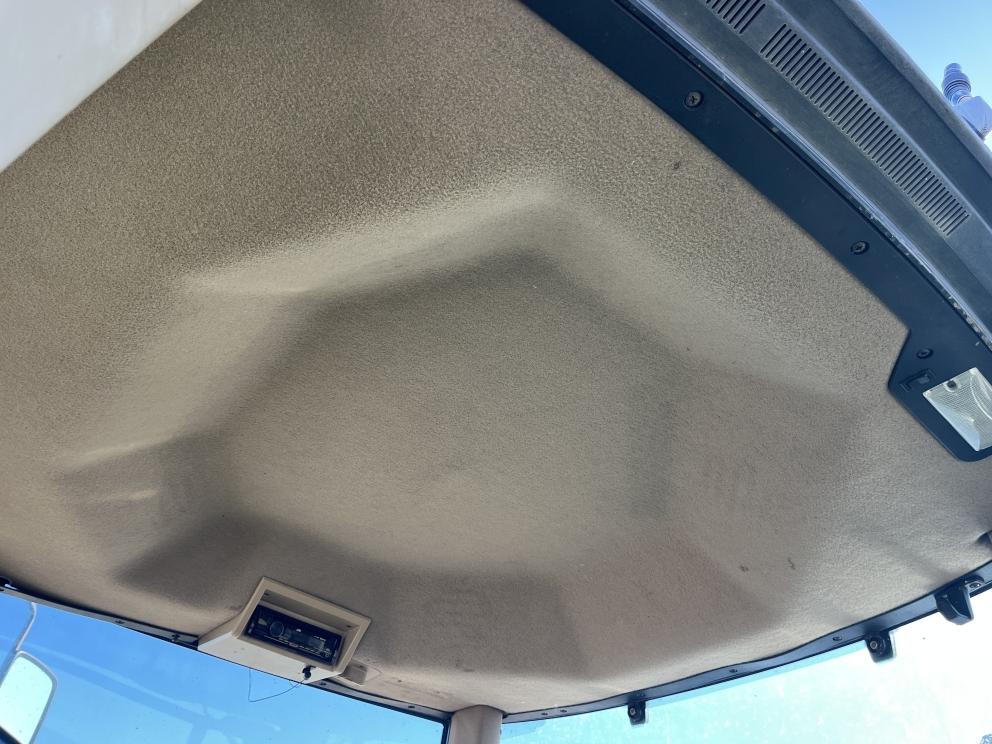 Image for 2005 John Deere 4920