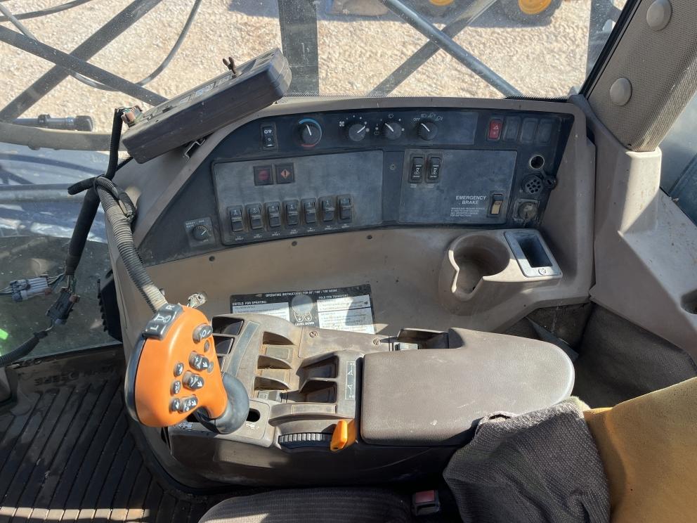 Image for 2005 John Deere 4920