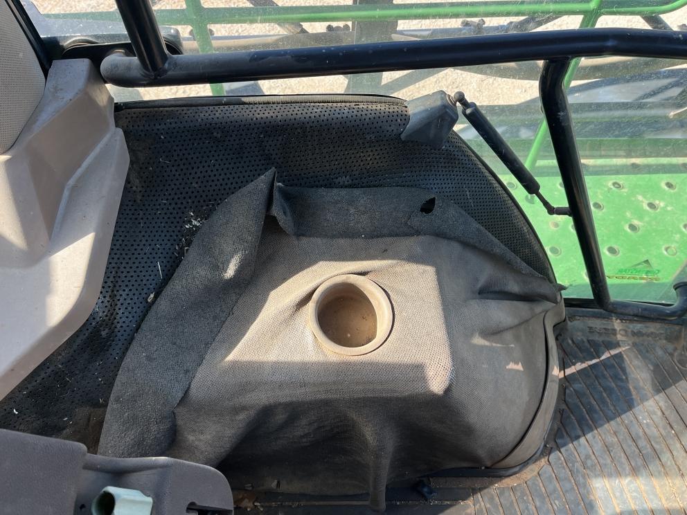 Image for 2005 John Deere 4920