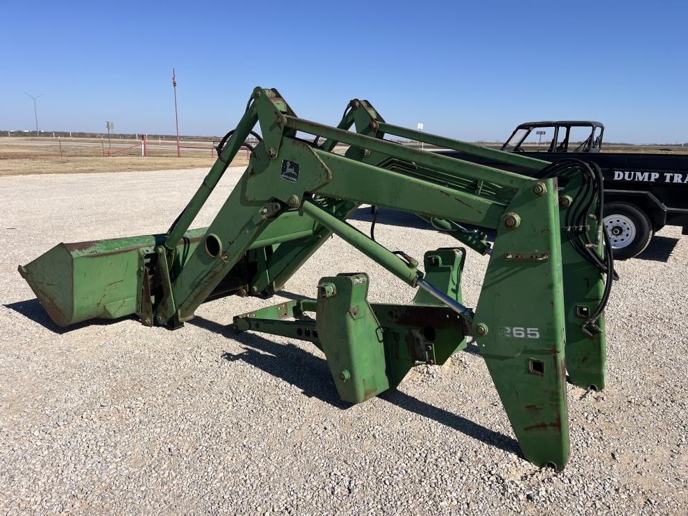 Image for 1991 John Deere 265