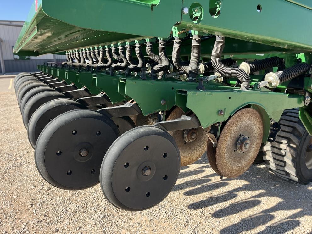 Image for 2016 Great Plains 3S4000HD