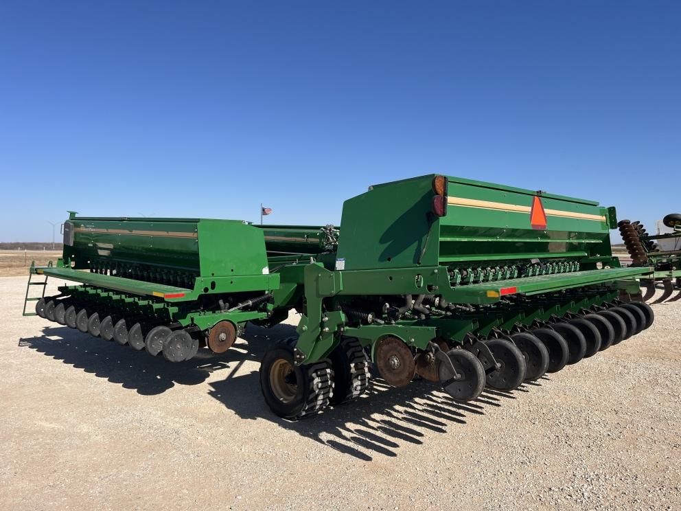 Image for 2016 Great Plains 3S4000HD