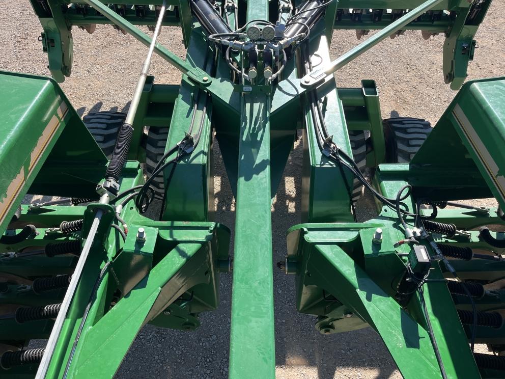 Image for 2016 Great Plains 3S4000HD