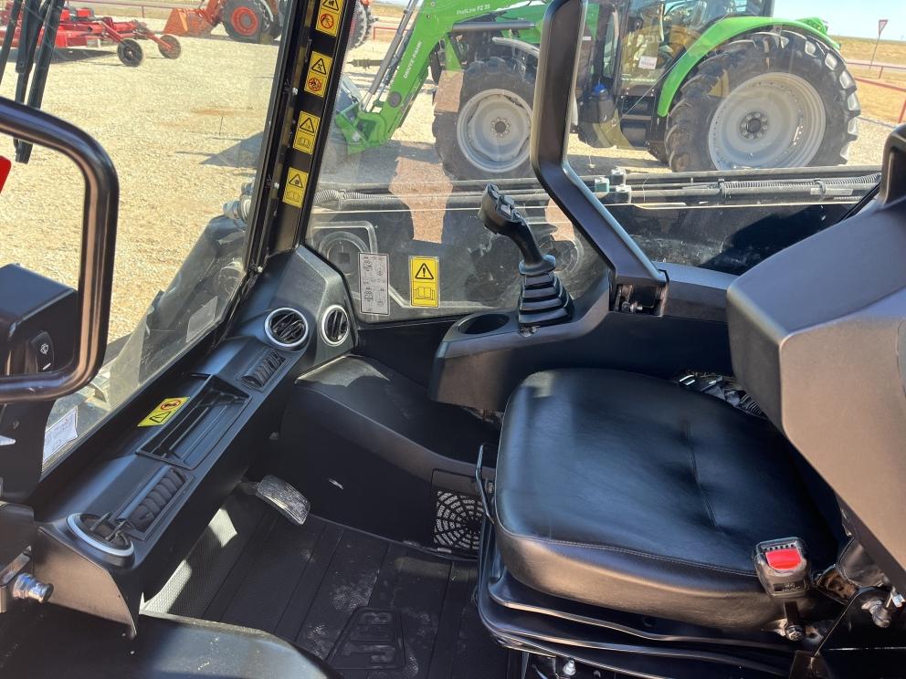 Image for 2020 JCB 3TS-8W