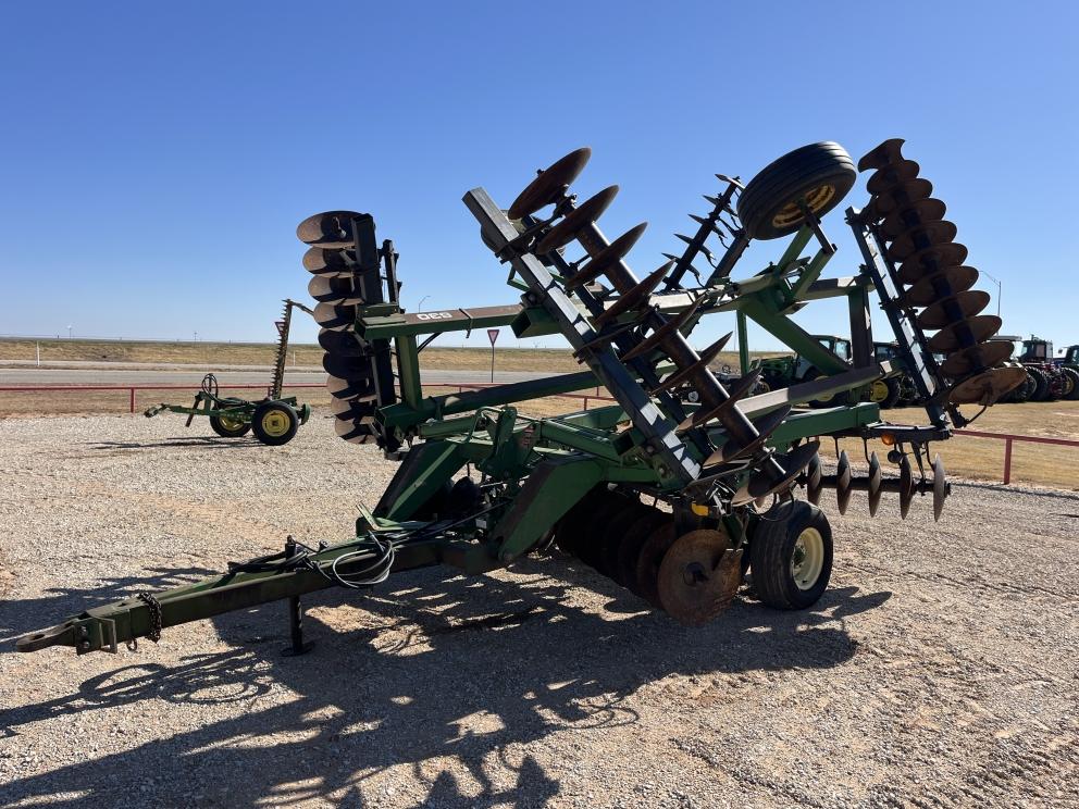 Image for 1996 John Deere 630