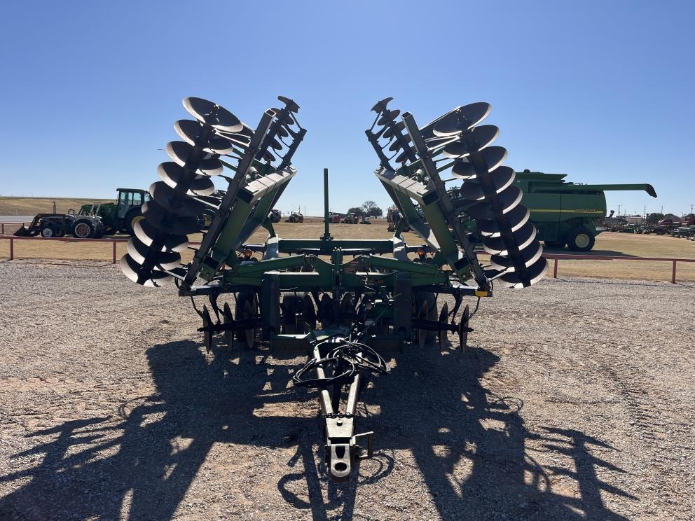 Image for 1996 John Deere 630