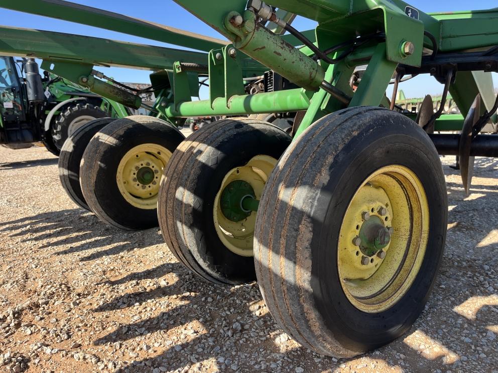 Image for 1996 John Deere 630