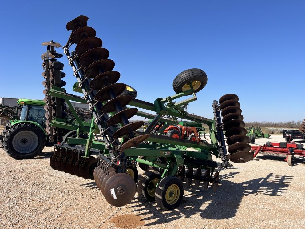 Image for 1996 John Deere 630