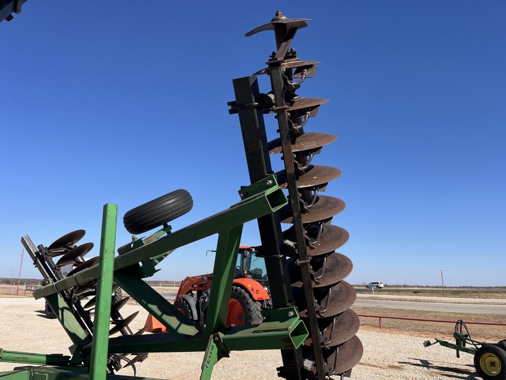 Image for 1996 John Deere 630