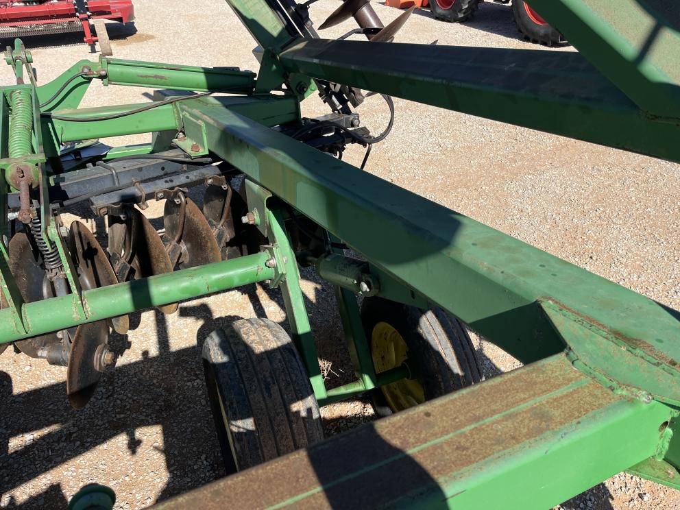 Image for 1996 John Deere 630