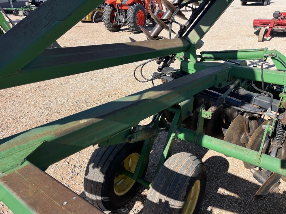 Image for 1996 John Deere 630