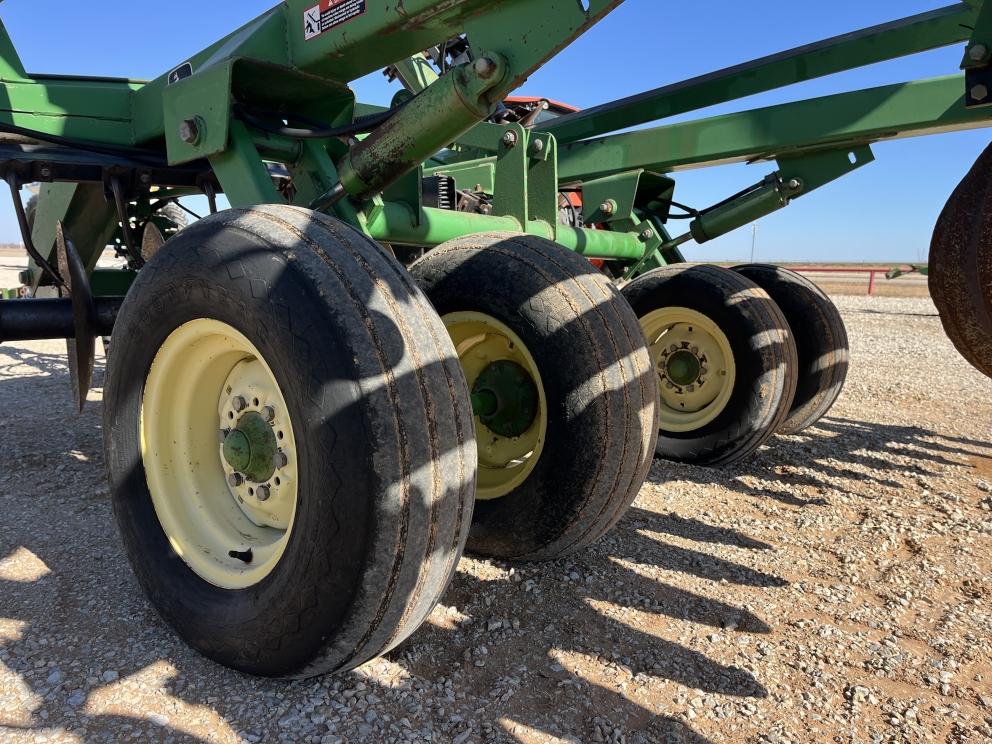 Image for 1996 John Deere 630