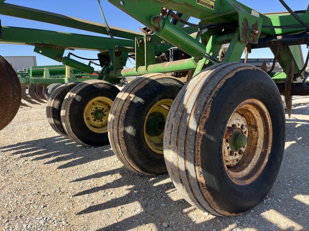 Image for 1989 John Deere 630