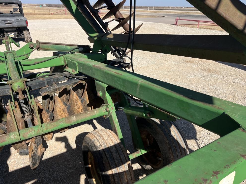 Image for 1989 John Deere 630