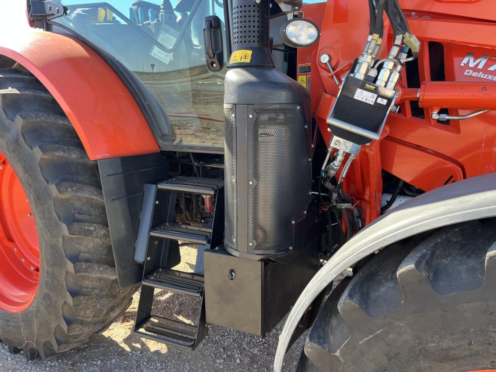 Image for 2021 Kubota M7-152 Deluxe