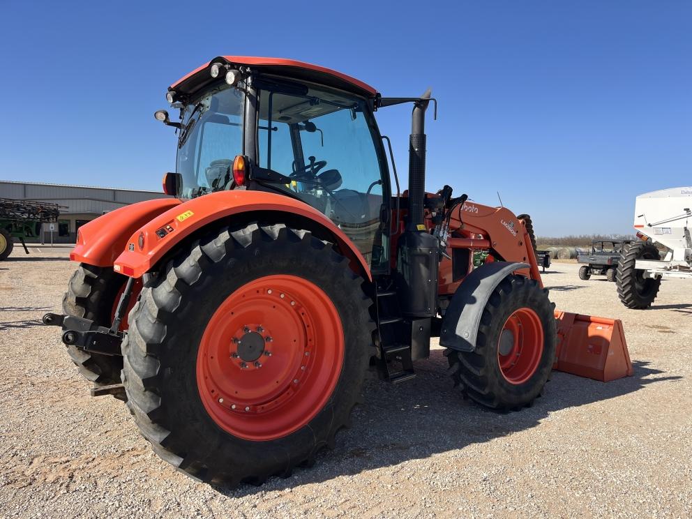 Image for 2021 Kubota M7-152 Deluxe
