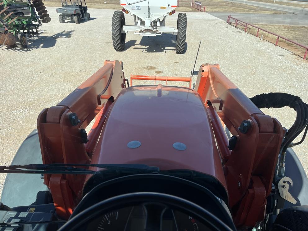 Image for 2021 Kubota M7-152 Deluxe