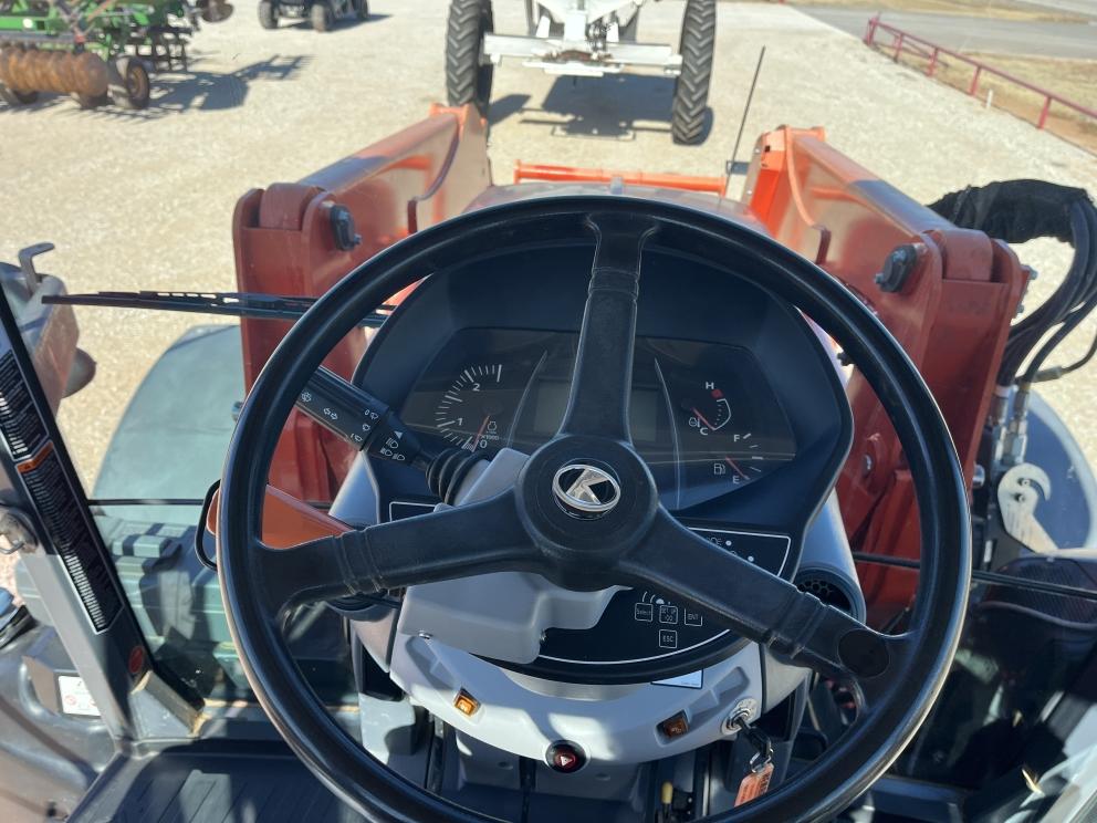 Image for 2021 Kubota M7-152 Deluxe
