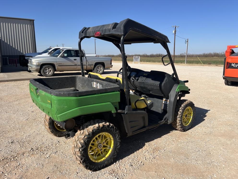 Image for 2021 John Deere GATOR XUV 590M