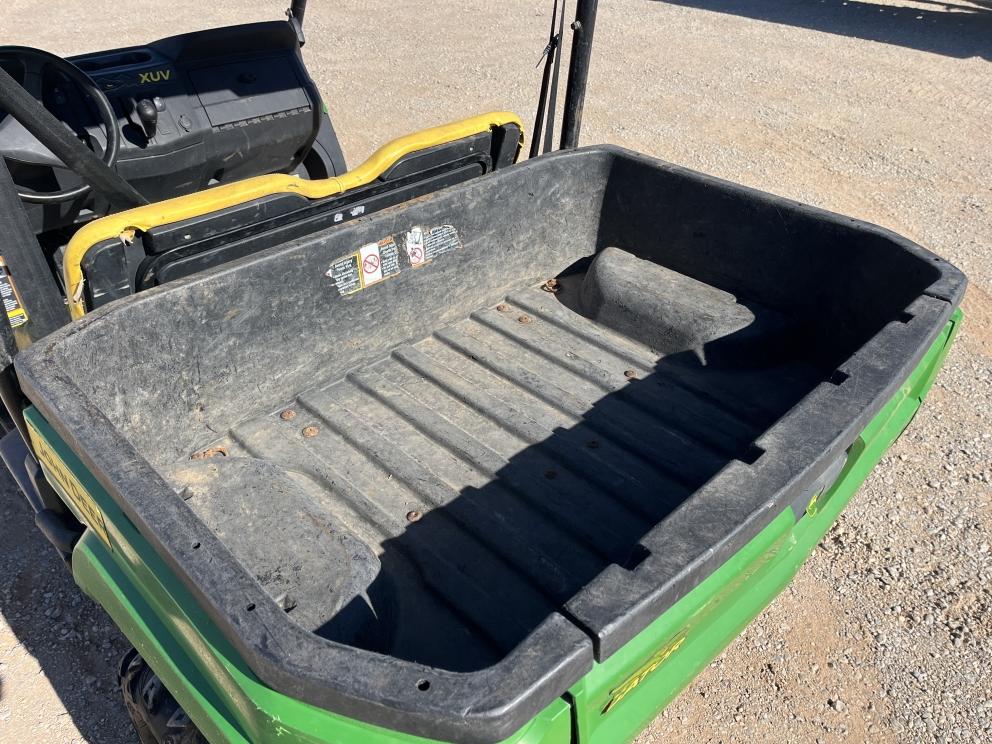 Image for 2021 John Deere GATOR XUV 590M