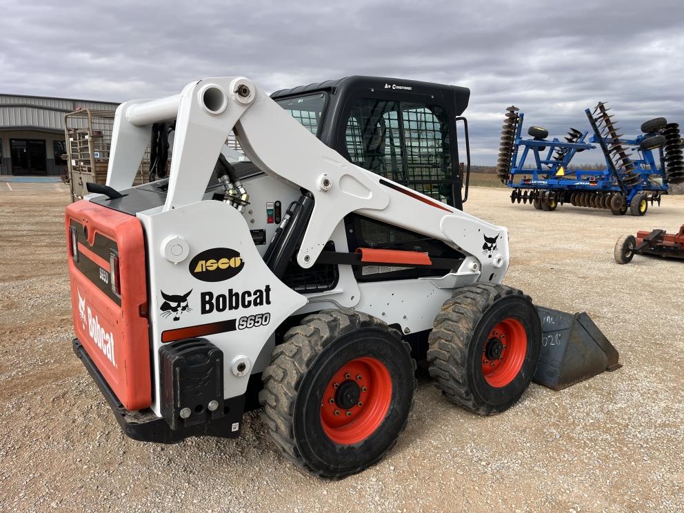 Image for 2011 Bobcat S650