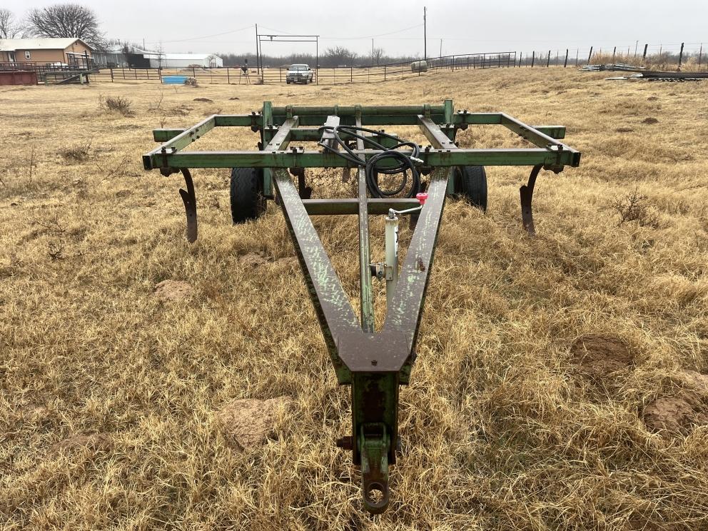 Image for John Deere 1600