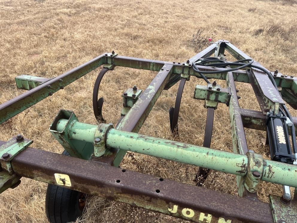 Image for John Deere 1600