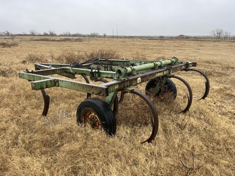 Image for John Deere 1600