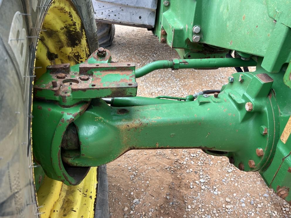 Image for 1998 John Deere 8300