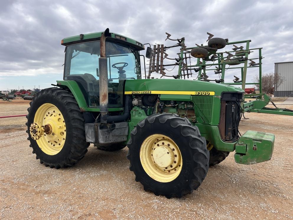Image for 1998 John Deere 8300