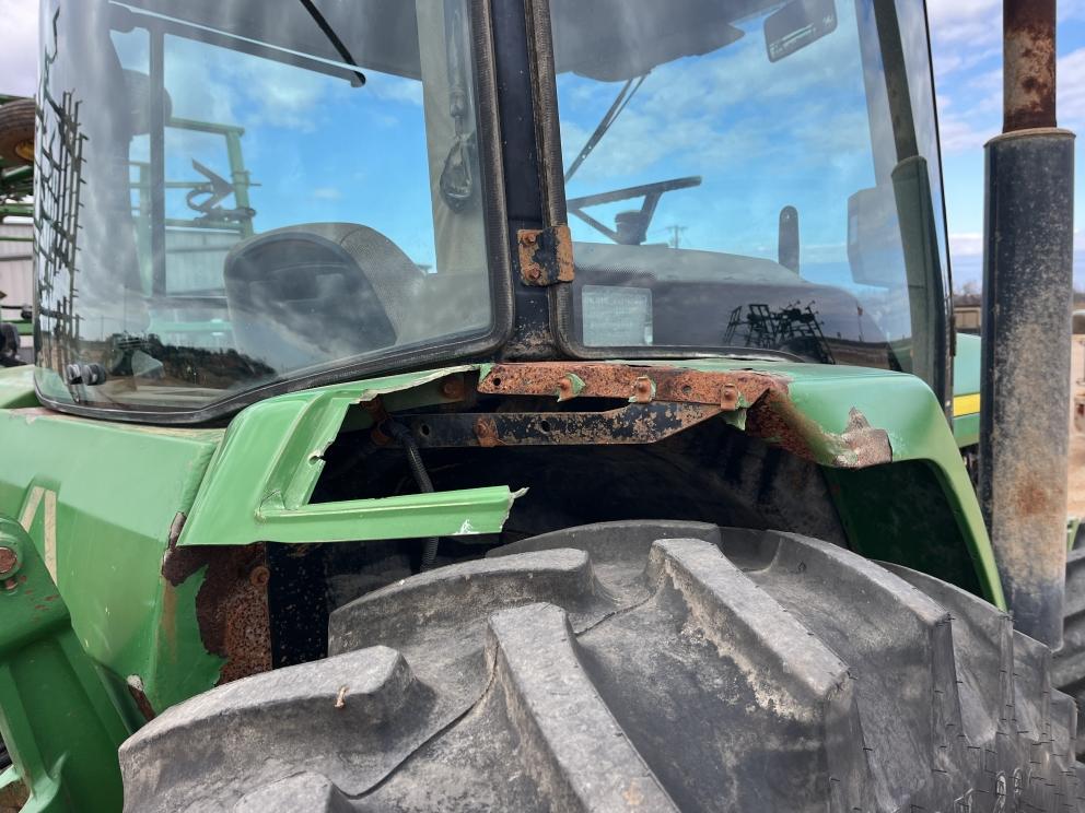 Image for 1998 John Deere 8300