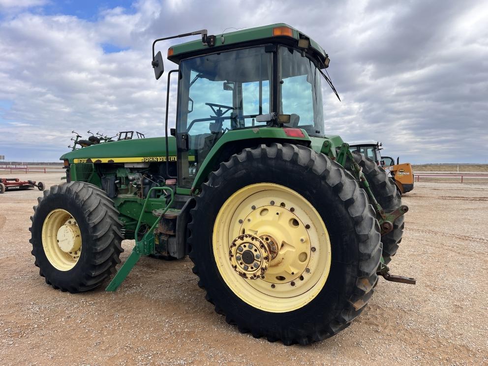 Image for 1998 John Deere 8300