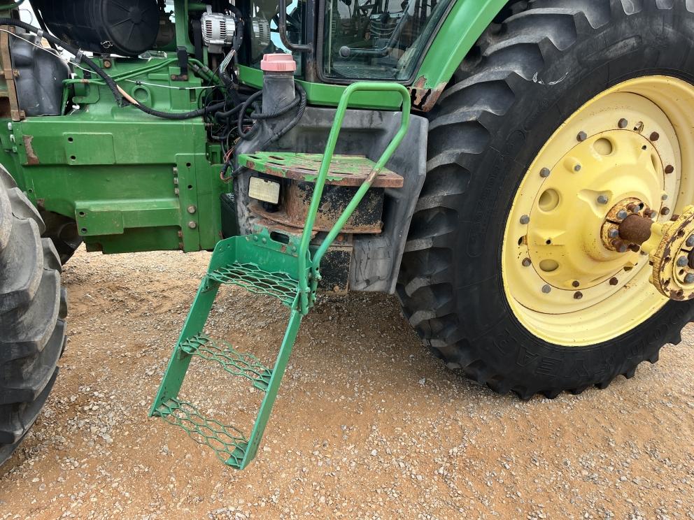 Image for 1998 John Deere 8300