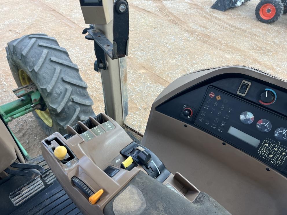 Image for 1998 John Deere 8300