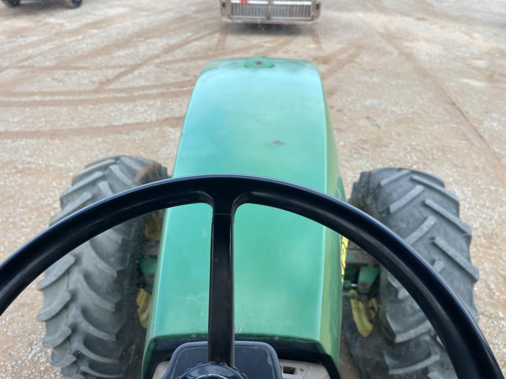 Image for 1998 John Deere 8300