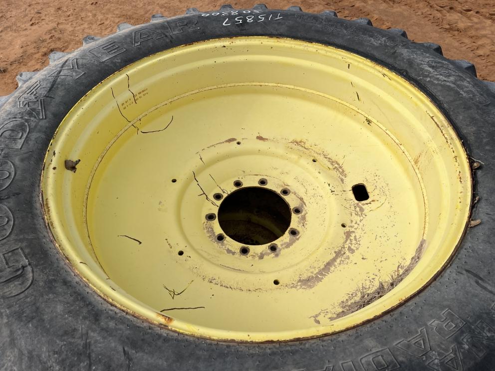 Image for 1998 John Deere 8300