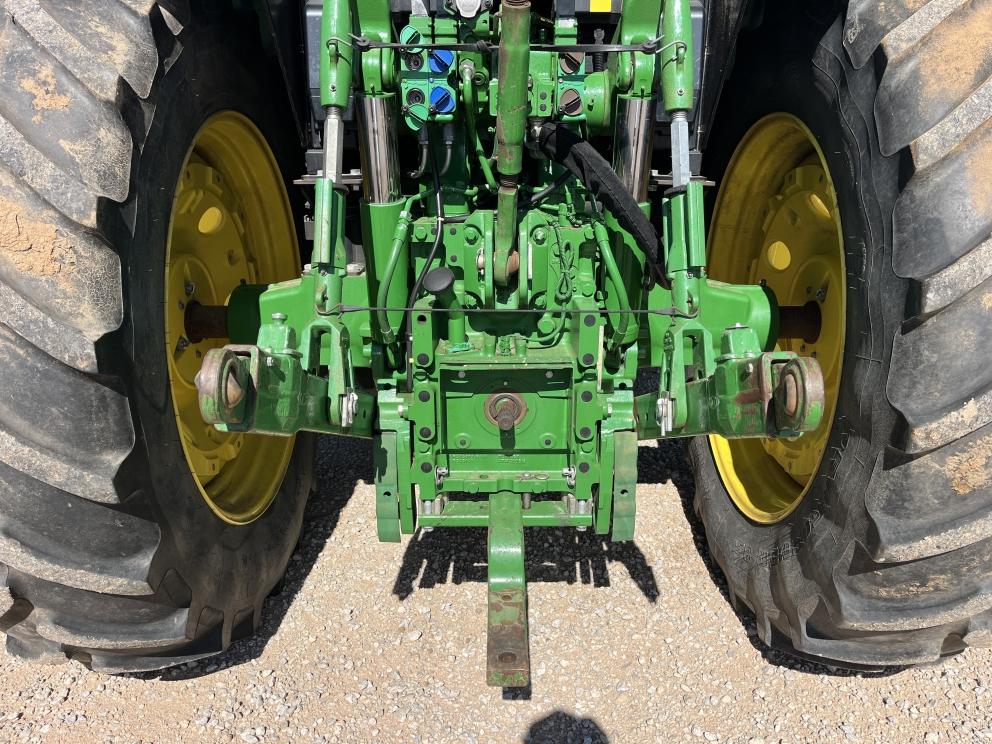 Image for 2018 John Deere 6155M