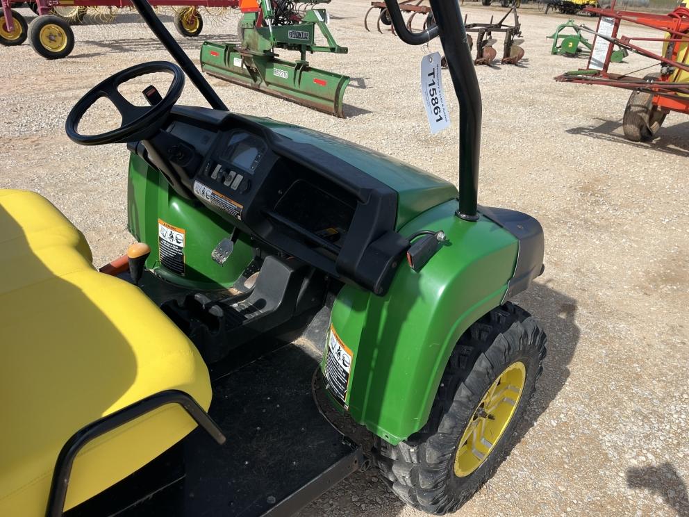 Image for 2016 John Deere GATOR XUV 825I