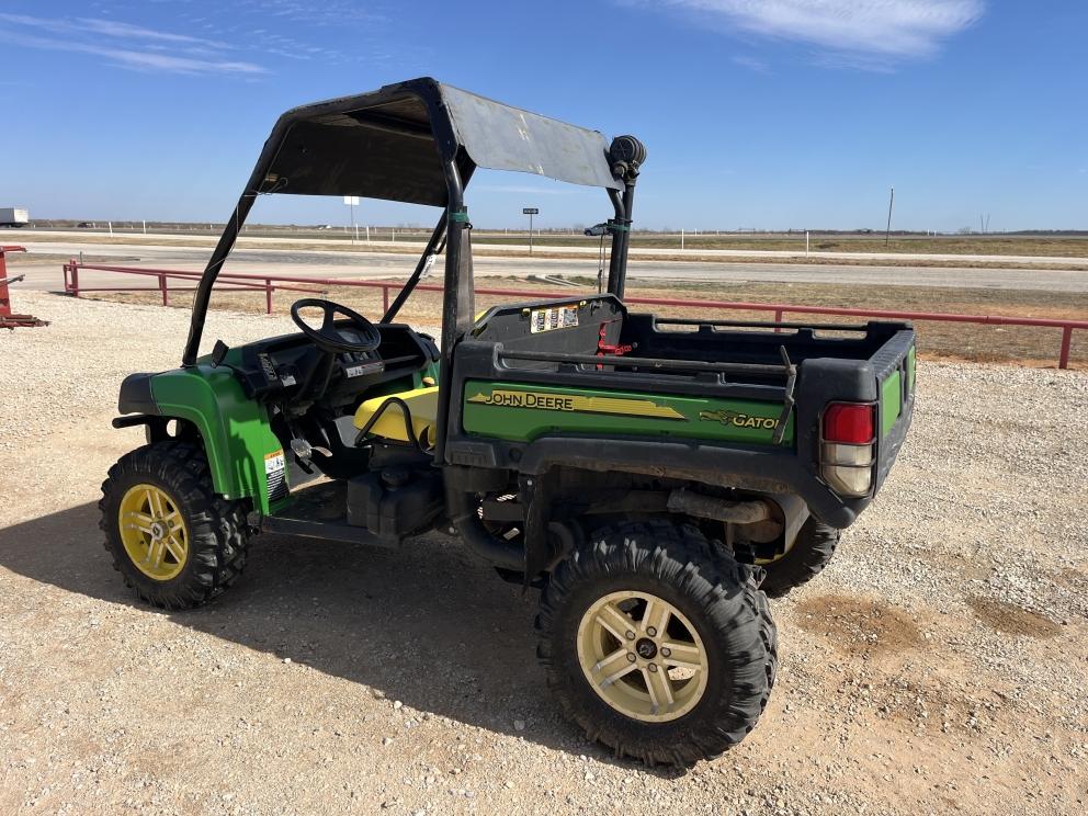 Image for 2016 John Deere GATOR XUV 825I