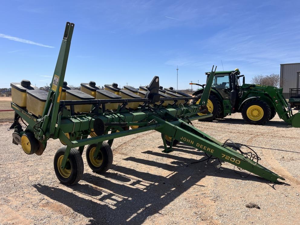 Image for John Deere 7200