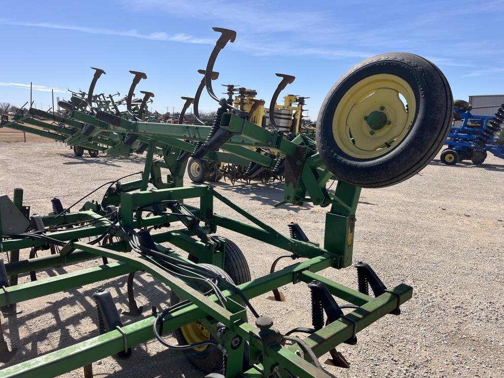 Image for 1988 John Deere 960