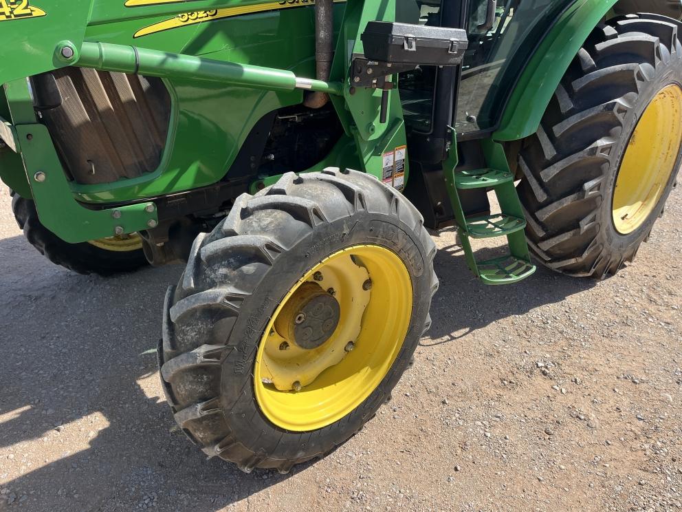 Image for 2006 John Deere 5525